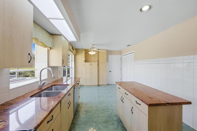 4738 DUNDEE DRIVE, Bradenton, FL 34210