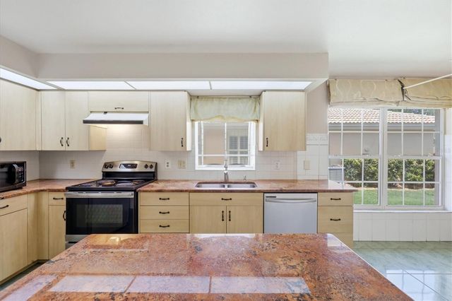 4738 DUNDEE DRIVE, Bradenton, FL 34210