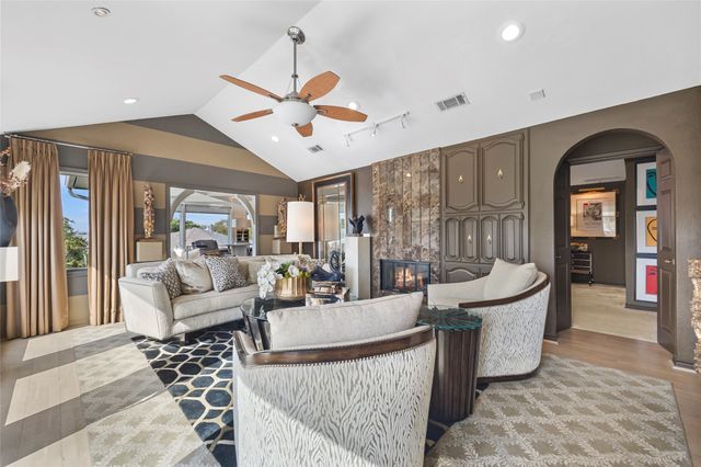 5713 Southern Cross Drive, Rockwall, TX 75032