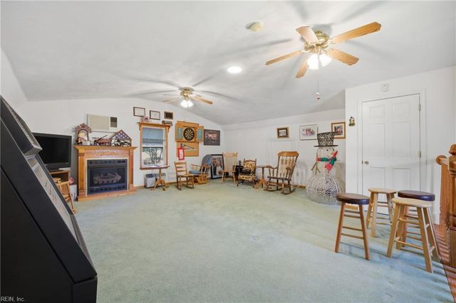 322 Faulk RD, Norfolk, VA 23502