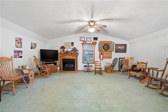 322 Faulk RD, Norfolk, VA 23502
