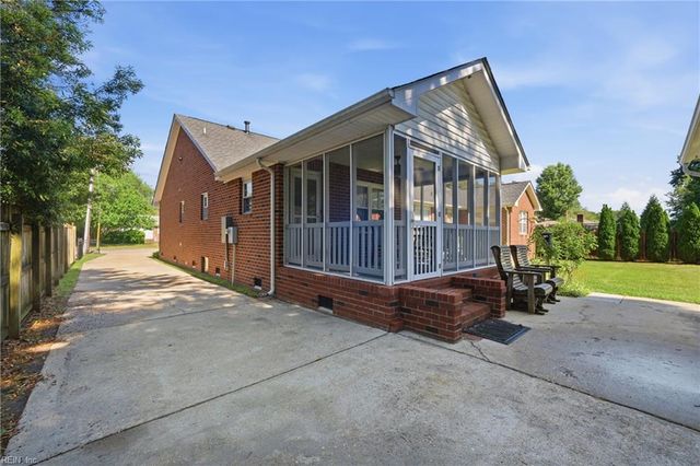 322 Faulk RD, Norfolk, VA 23502