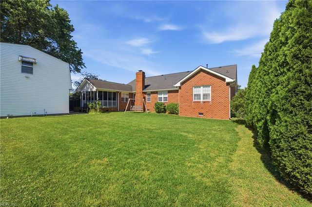 322 Faulk RD, Norfolk, VA 23502