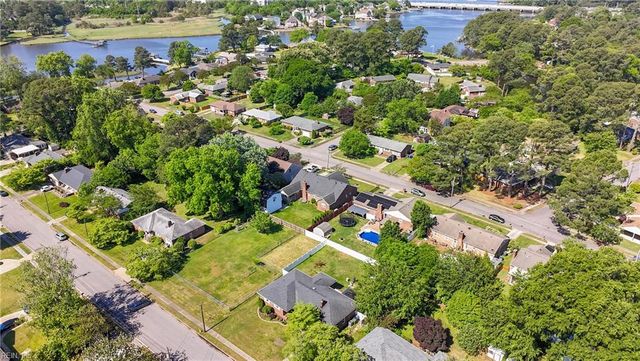 322 Faulk RD, Norfolk, VA 23502
