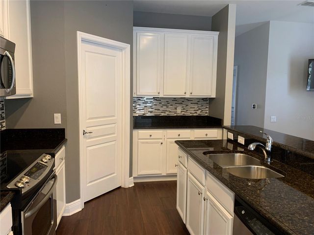 7751 FAIRGROVE AVENUE, Windermere, FL 34786