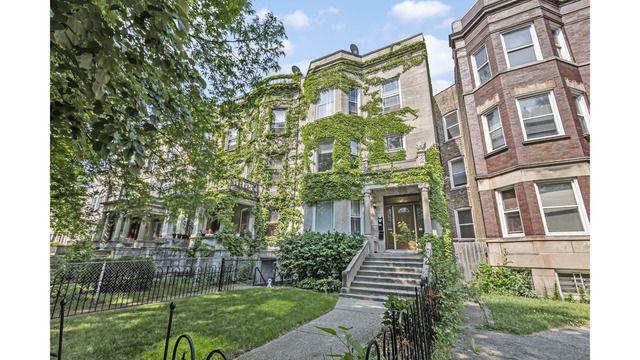 6402 S Greenwood Avenue, Chicago, IL 60637