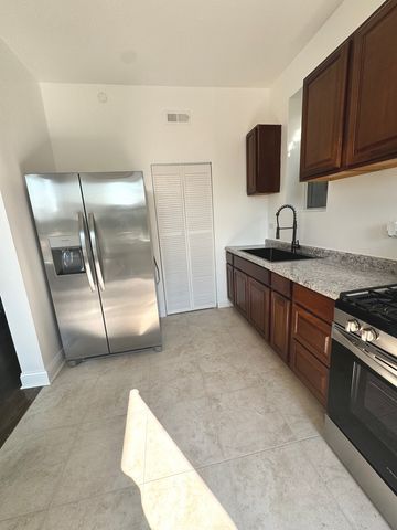 6402 S Greenwood Avenue, Chicago, IL 60637