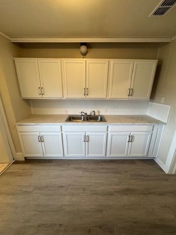 2718 S 11th Street, Abilene, TX 79605