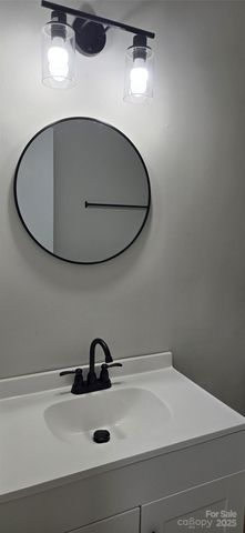 11011 Park Road, Charlotte, NC 28226