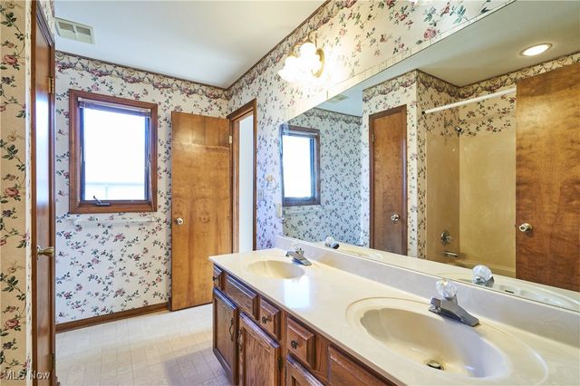 59 Tudor Lane, Kent, OH 44240