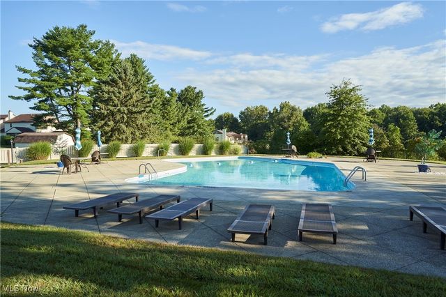 59 Tudor Lane, Kent, OH 44240