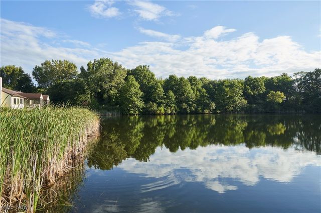 59 Tudor Lane, Kent, OH 44240