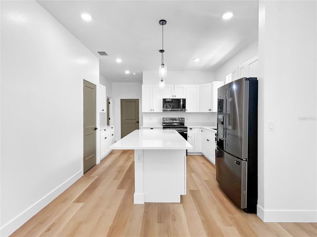 1010 HICKORY AVENUE, Sanford, FL 32771