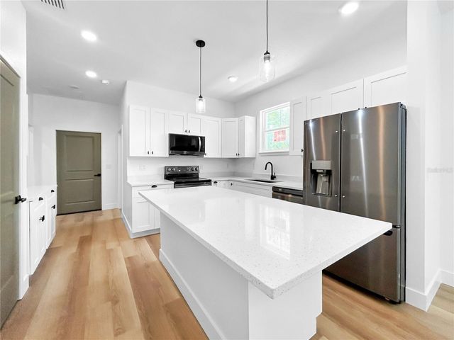1010 HICKORY AVENUE, Sanford, FL 32771