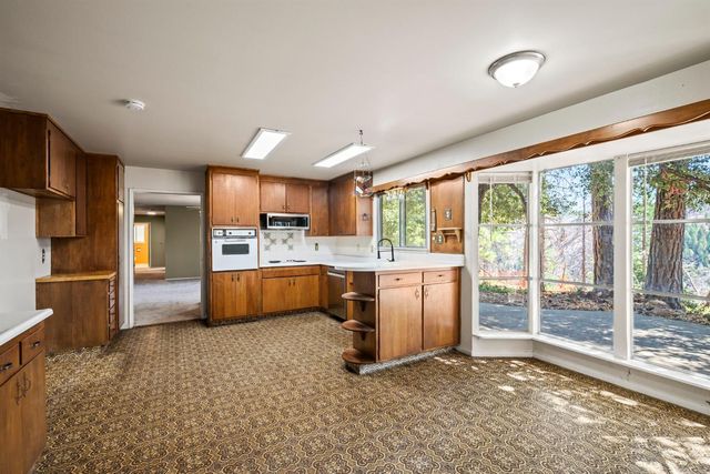 5925 Sly Park Rd, Placerville, CA 95667