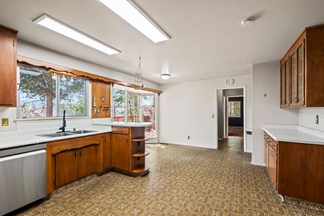 5925 Sly Park Rd, Placerville, CA 95667