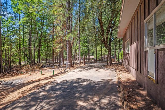 5925 Sly Park Rd, Placerville, CA 95667