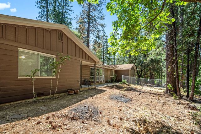 5925 Sly Park Rd, Placerville, CA 95667