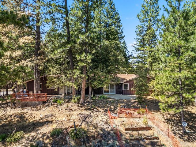 5925 Sly Park Rd, Placerville, CA 95667