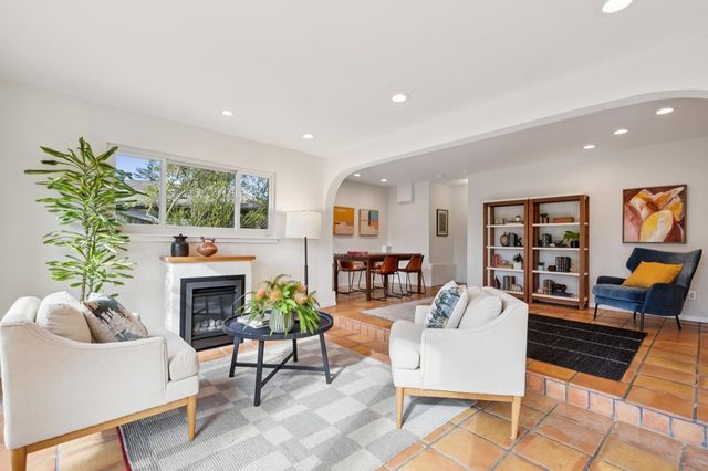 6254 6254 Girvin Drive, Oakland, CA 94611