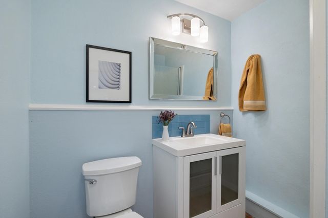 6254 6254 Girvin Drive, Oakland, CA 94611