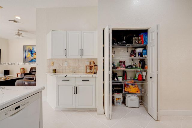 4964 NW 108th Terrace, Coral Springs, FL 33076