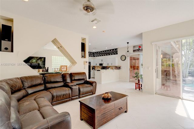 4964 NW 108th Terrace, Coral Springs, FL 33076