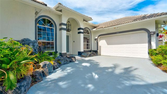 4964 NW 108th Terrace, Coral Springs, FL 33076