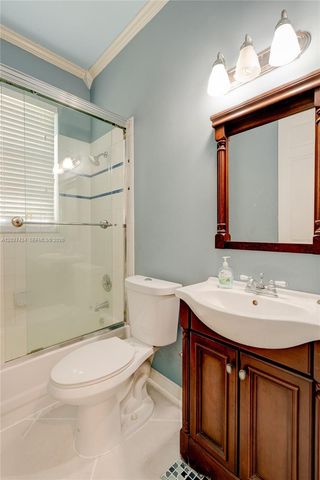 4964 NW 108th Terrace, Coral Springs, FL 33076