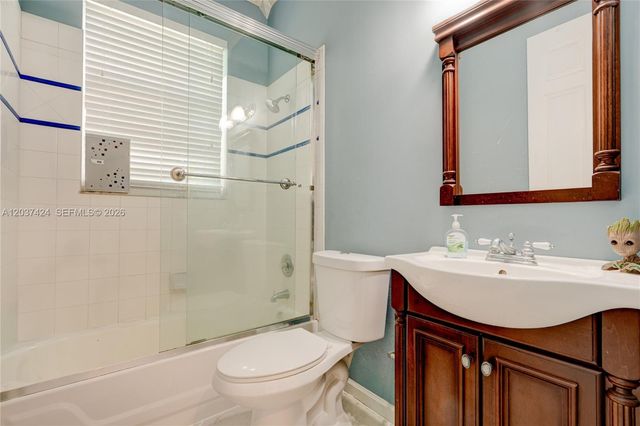 4964 NW 108th Terrace, Coral Springs, FL 33076