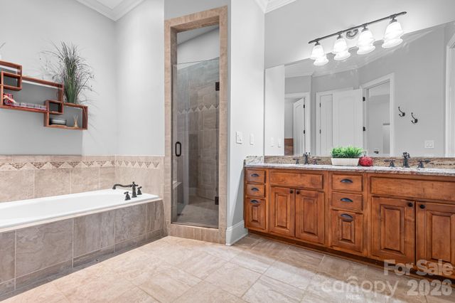 2215 Whiskery Drive, Waxhaw, NC 28173