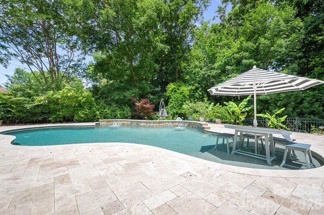 2215 Whiskery Drive, Waxhaw, NC 28173