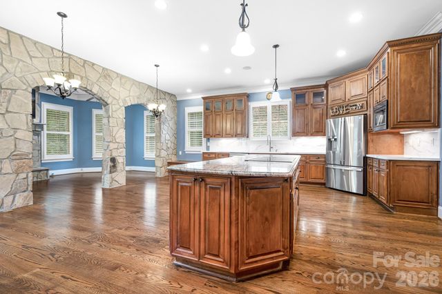 2215 Whiskery Drive, Waxhaw, NC 28173