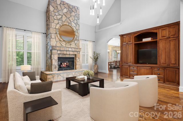 2215 Whiskery Drive, Waxhaw, NC 28173