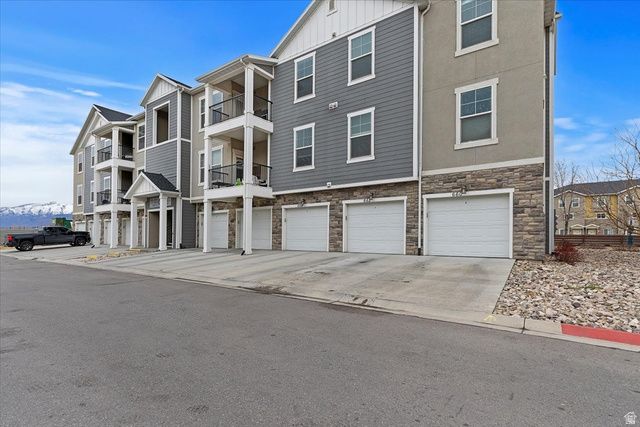 660 N EMERY LN, Vineyard, UT 84059