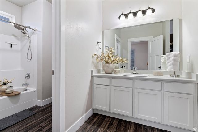 660 N EMERY LN, Vineyard, UT 84059