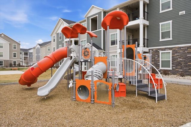 660 N EMERY LN, Vineyard, UT 84059