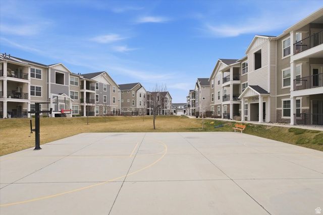 660 N EMERY LN, Vineyard, UT 84059