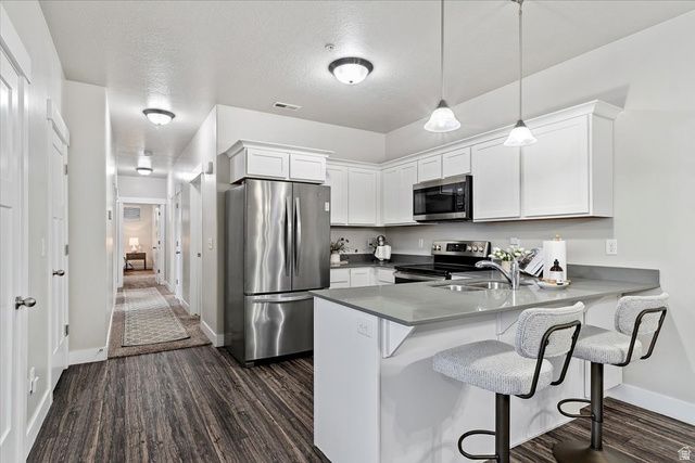 660 N EMERY LN, Vineyard, UT 84059