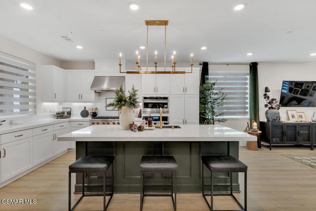 3028 Harrison Lane, Simi Valley, CA 93065