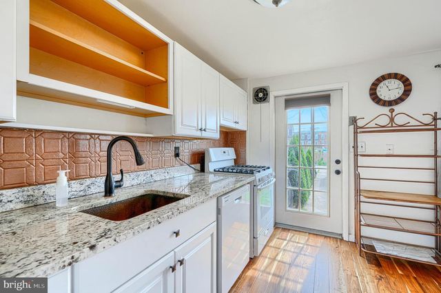 3254 RYERSON CIR, Baltimore, MD 21227