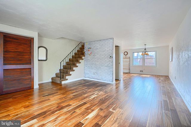 3254 RYERSON CIR, Baltimore, MD 21227