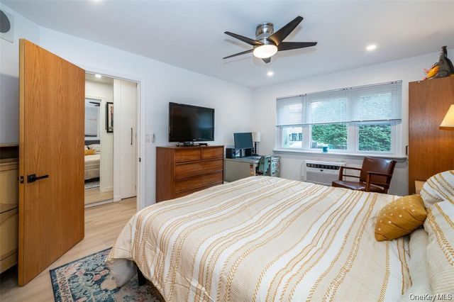 673 Pelham Road E14, New Rochelle, NY 10805