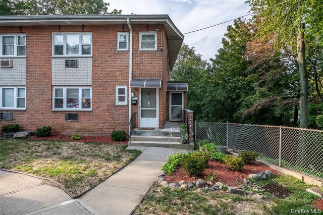 673 Pelham Road E14, New Rochelle, NY 10805