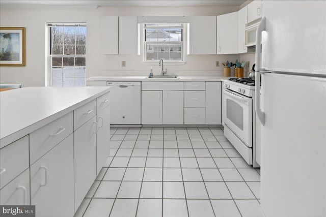 902 SEA PL, Lawrence Township, NJ 08648