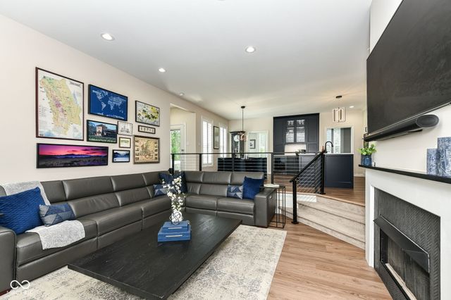 2003 Rhettsbury Street, Carmel, IN 46032