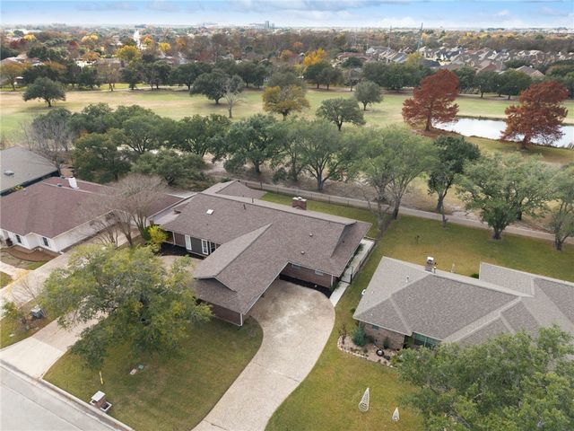 2354 West Briargate Drive, Bryan, TX 77802