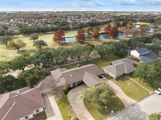 2354 West Briargate Drive, Bryan, TX 77802