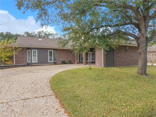 2354 West Briargate Drive, Bryan, TX 77802