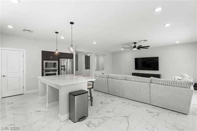 7142 Bold Rock Avenue, Las Vegas, NV 89113